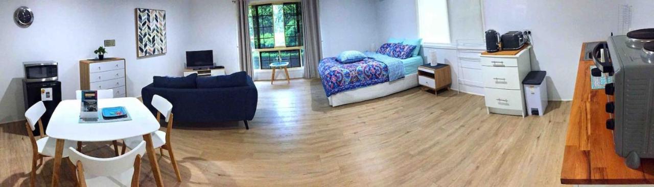 Large Studio Unit Close To Theme Parks ゴールドコースト エクステリア 写真