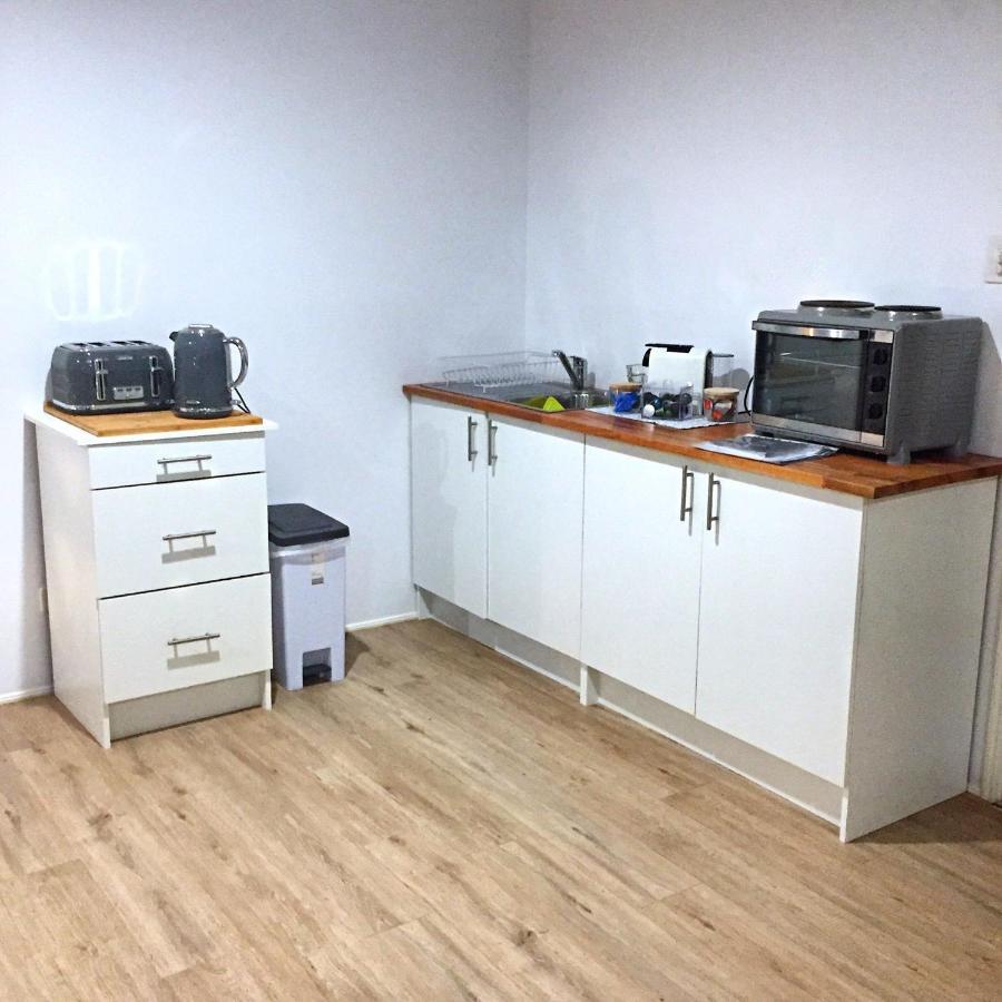 Large Studio Unit Close To Theme Parks ゴールドコースト エクステリア 写真
