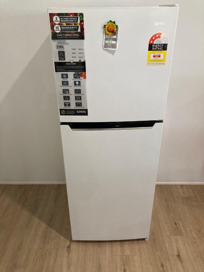 Large Studio Unit Close To Theme Parks ゴールドコースト エクステリア 写真